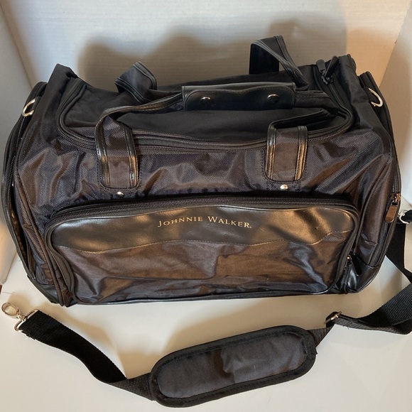 Johnny Walker Duffel Bag NWOT - Picture 2 of 13